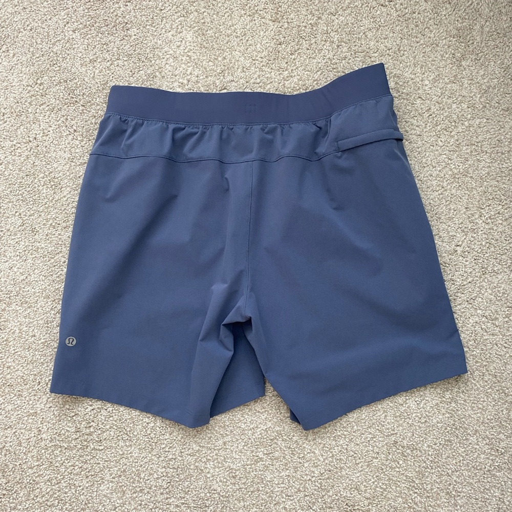 Lululemon Athletica Blue Shorts - Men's Medium - Picture 2 of 3
